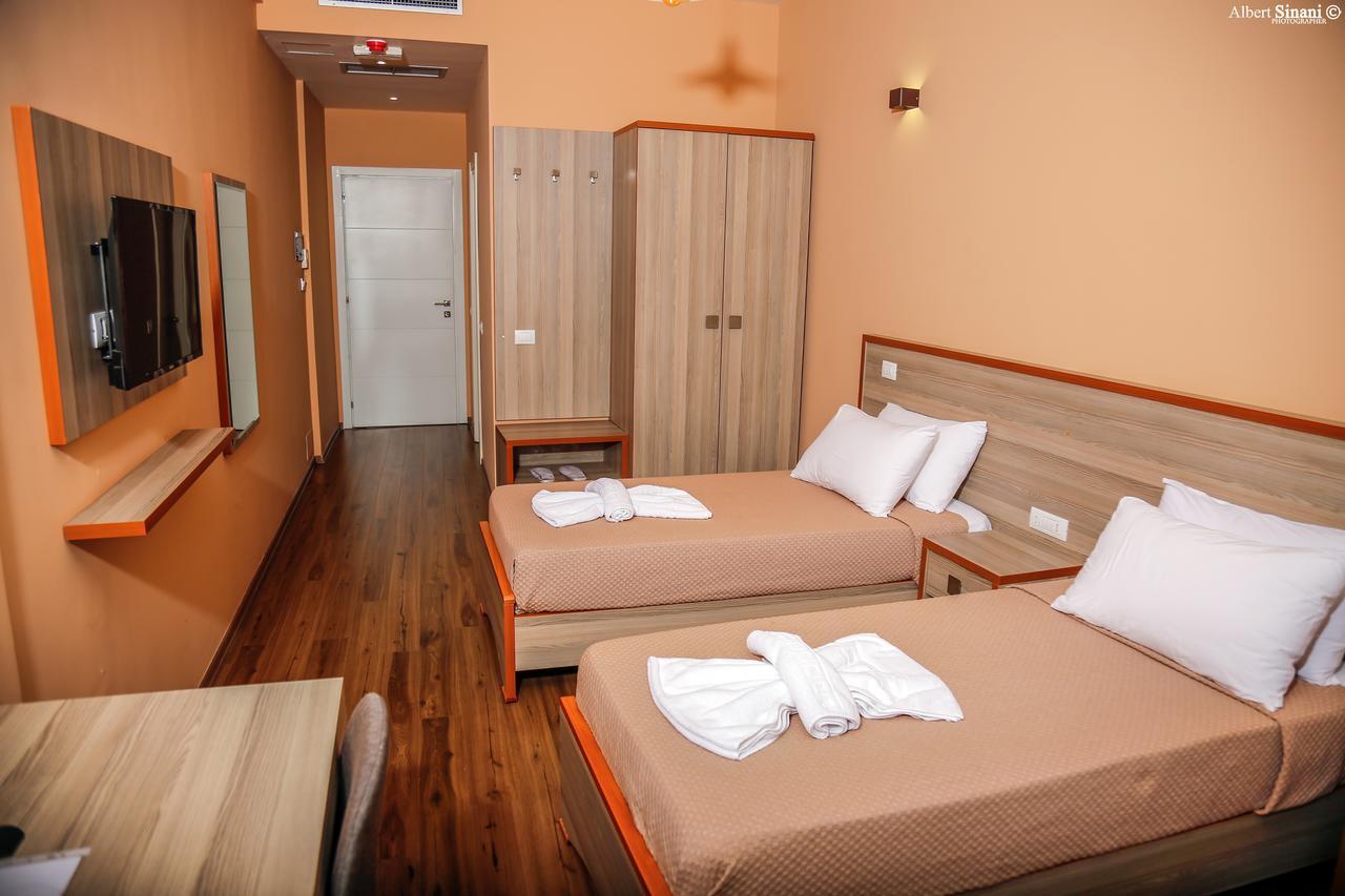 Arc Hotel Tirana Yzberishti Zewnętrze zdjęcie