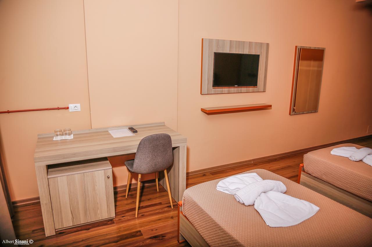 Arc Hotel Tirana Yzberishti Zewnętrze zdjęcie